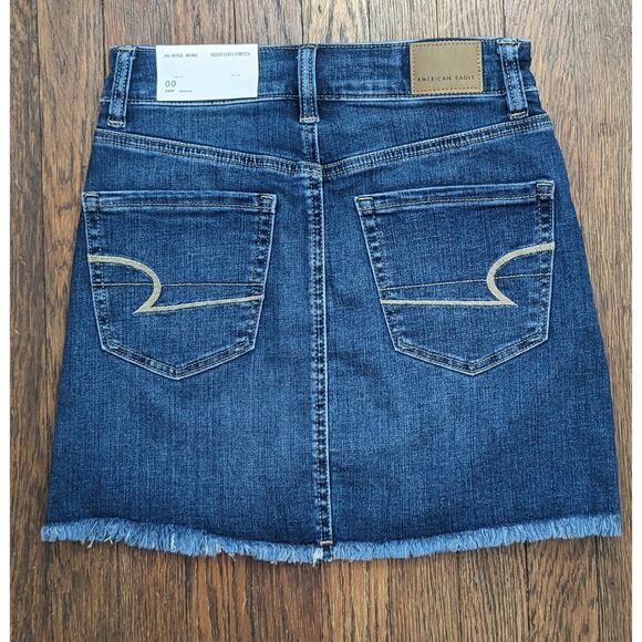 NEW American Eagle Denim Miniskirt 0 Blue Stretch High Rise Raw Edge Distressed - Picture 2 of 12